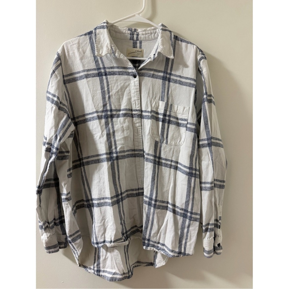 Universal Thread Button Down Shirt Mens L White Navy Plaid Excellent Flannel